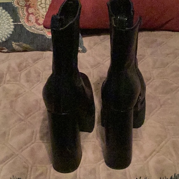 Platform boots - Picture 4 of 4